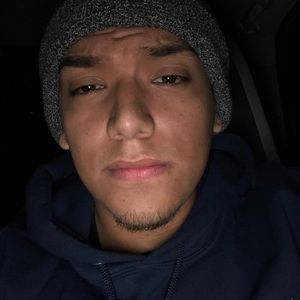 Meet your Posher, Luis